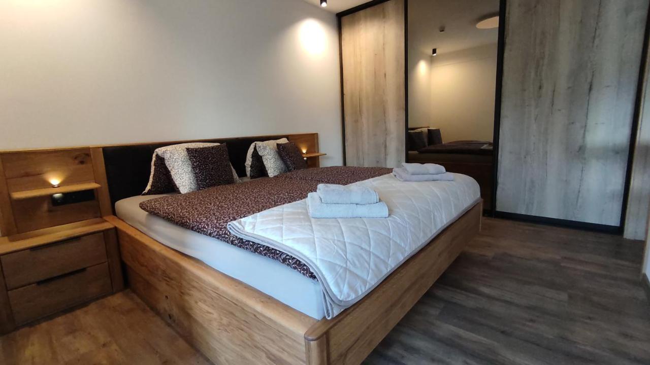 Apartman S Vyhladom Na Stity Ovruc 312 Štrbské Pleso Exteriör bild
