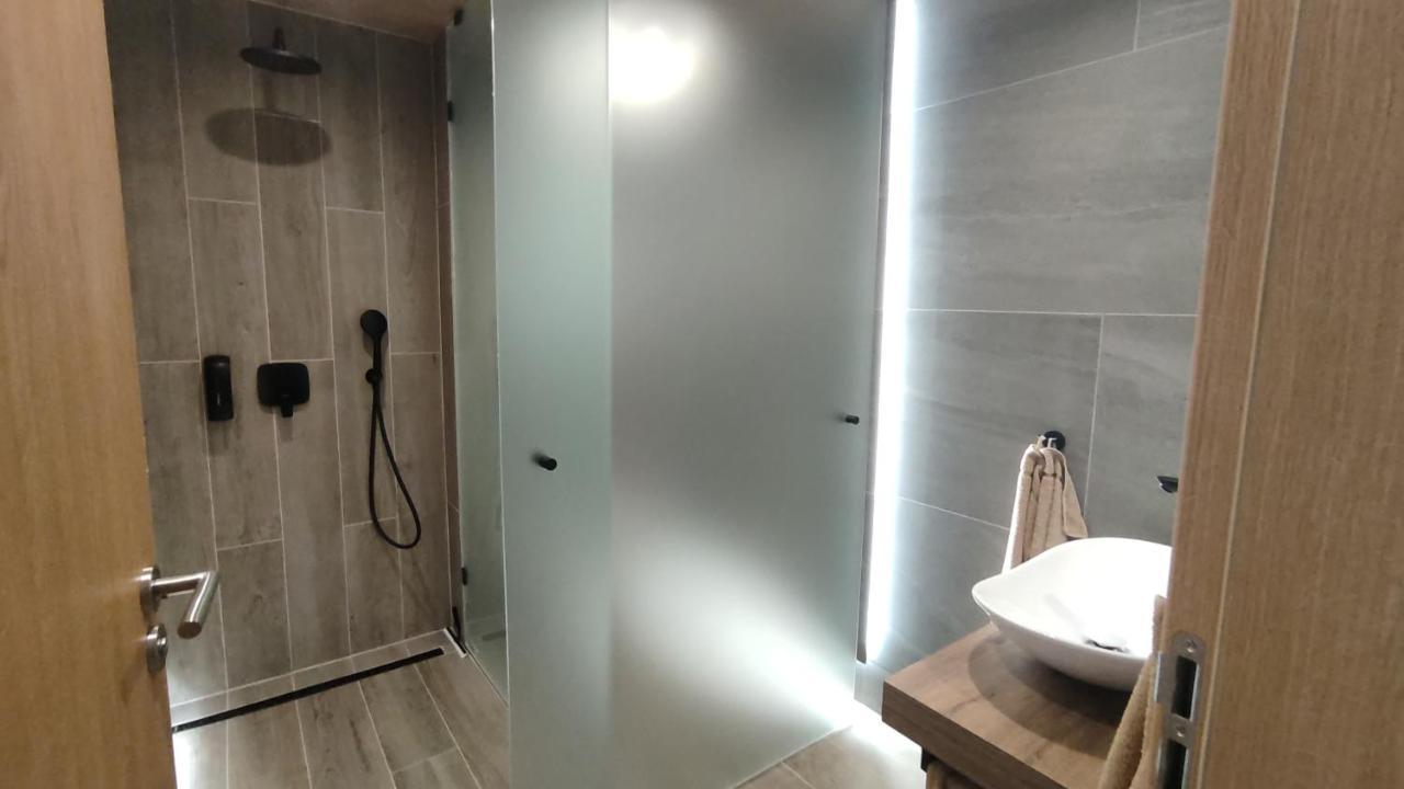 Apartman S Vyhladom Na Stity Ovruc 312 Štrbské Pleso Exteriör bild