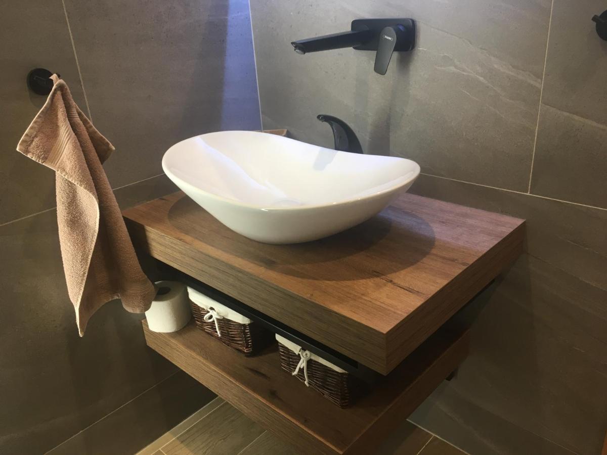 Apartman S Vyhladom Na Stity Ovruc 312 Štrbské Pleso Exteriör bild
