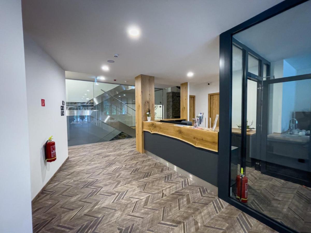 Apartman S Vyhladom Na Stity Ovruc 312 Štrbské Pleso Exteriör bild